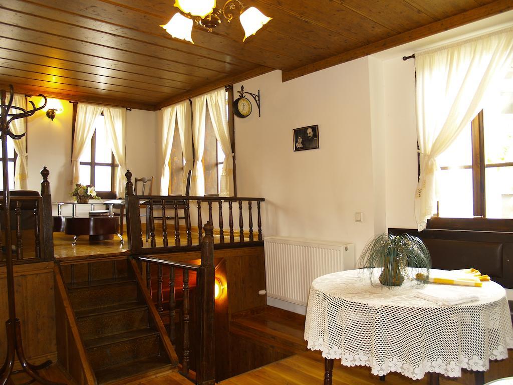 Kazasovata Guest House Trjavna Rum bild