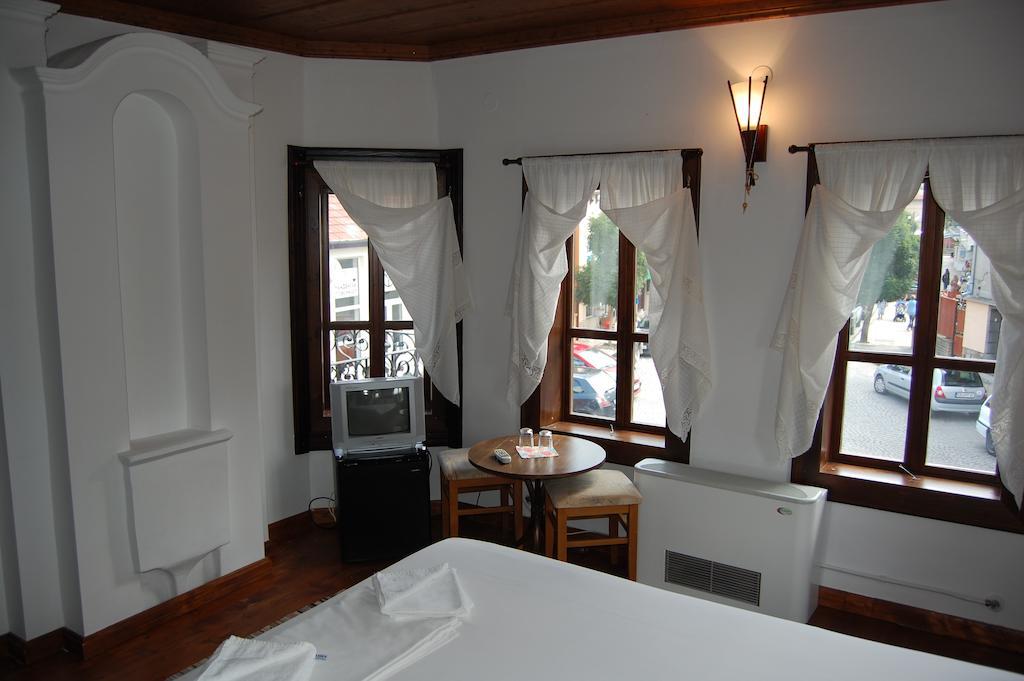 Kazasovata Guest House Trjavna Rum bild